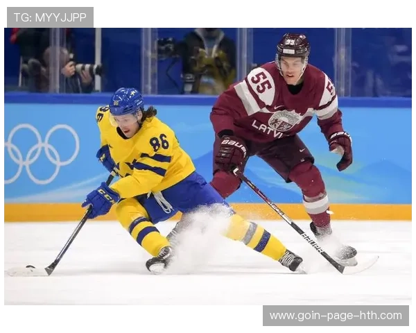 冰球比赛爆发全队乱斗,裁判组被迫紧急介入 冰球比赛爆发全队乱斗,裁判组被迫紧急介入