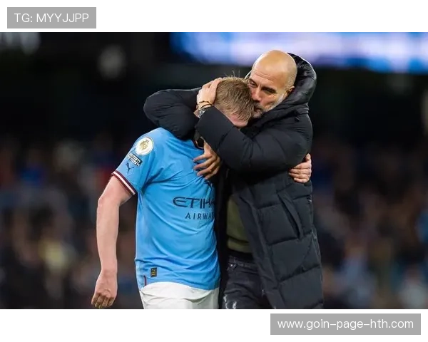 曼城德布劳内精准传球撕裂两条防线