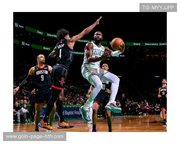 NBA凯尔特人靠团队推进起势,主场气氛沸腾 NBA凯尔特人靠团队推进起势,主场气氛沸腾