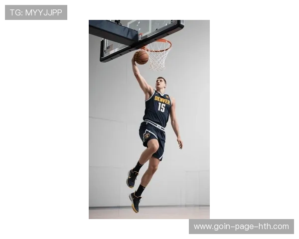 约基奇中路补篮再添两分，掘金保持强硬